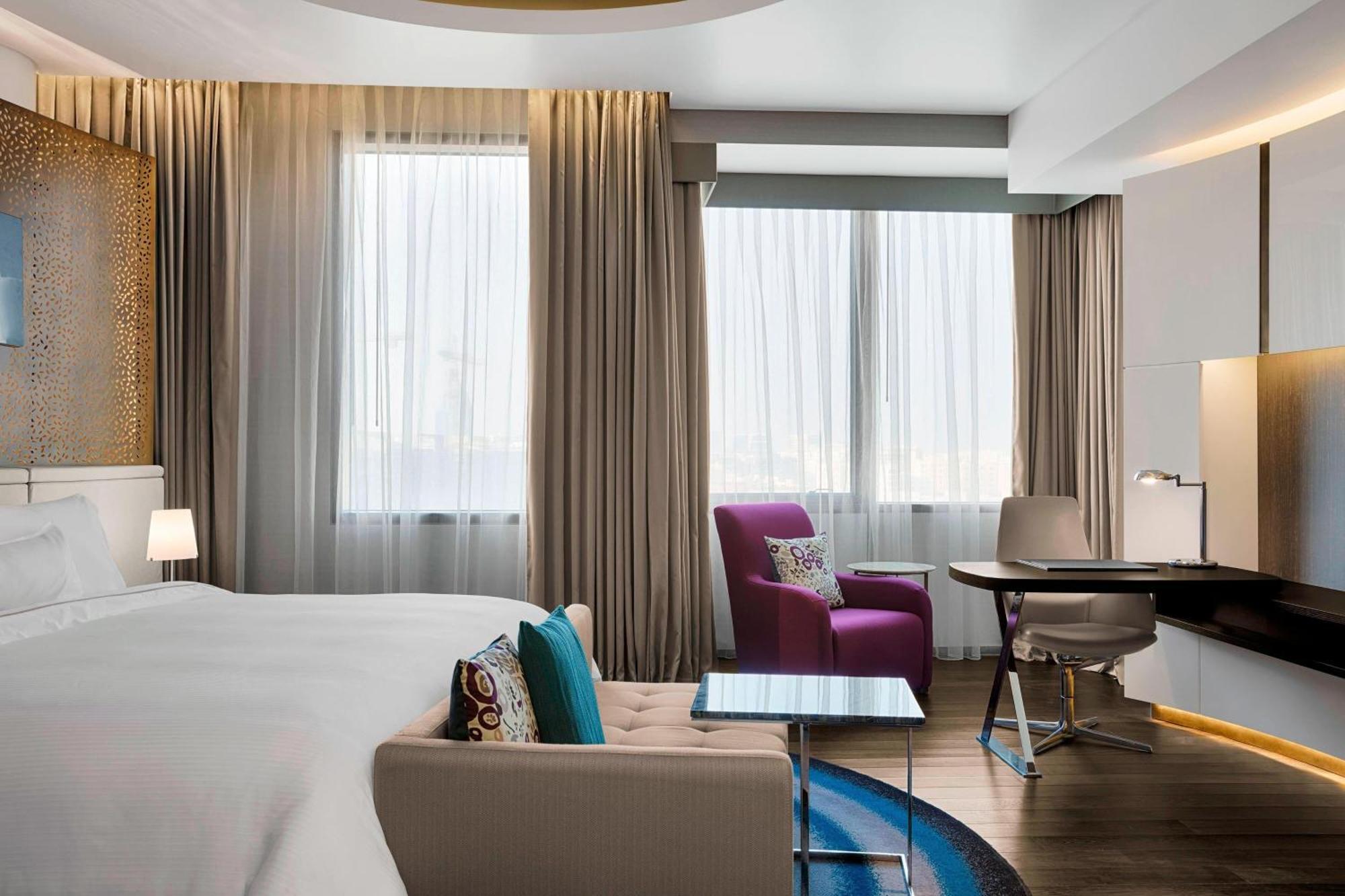 The Westin Doha Hotel & Spa Экстерьер фото Deluxe Room
