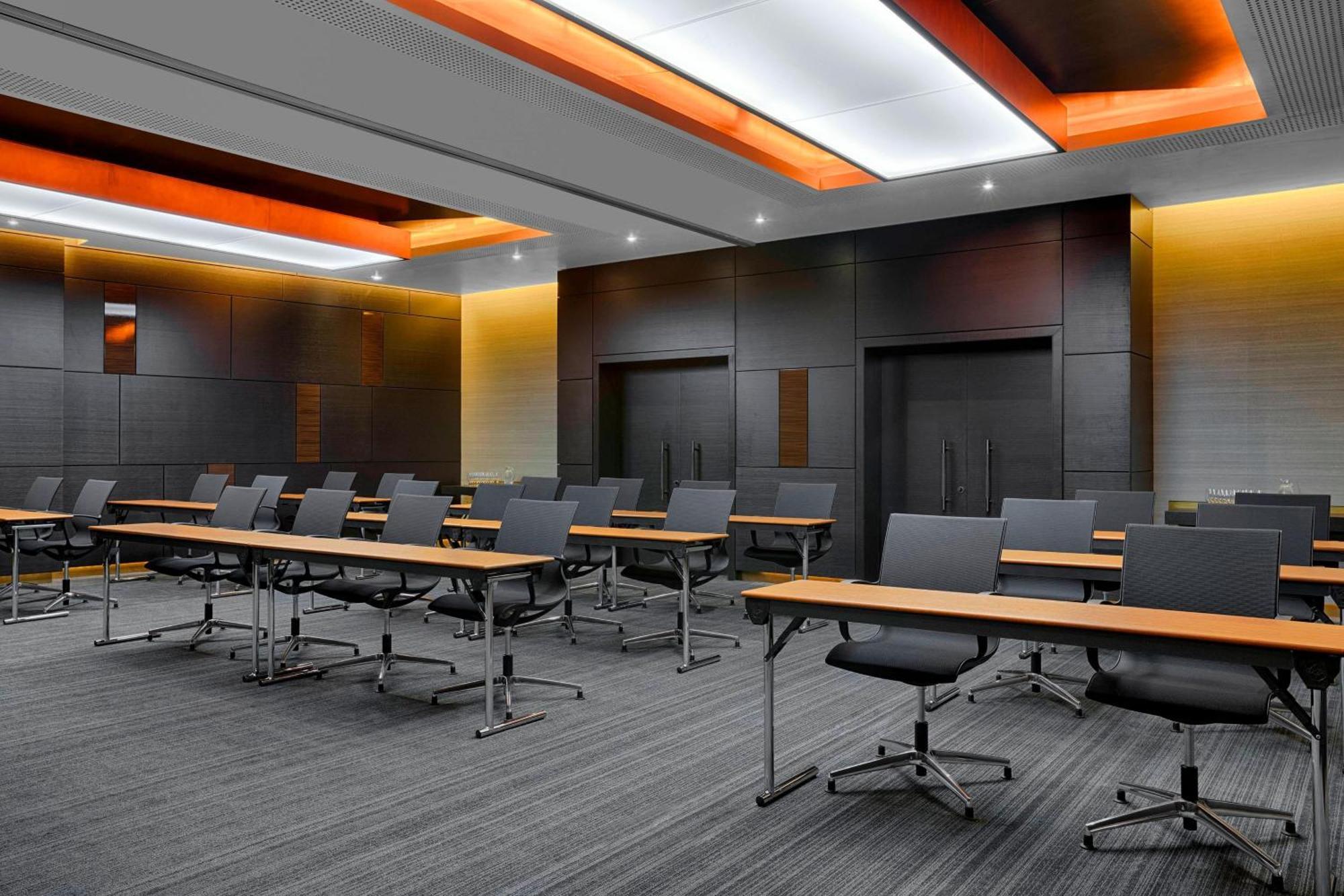The Westin Doha Hotel & Spa Экстерьер фото Meeting room