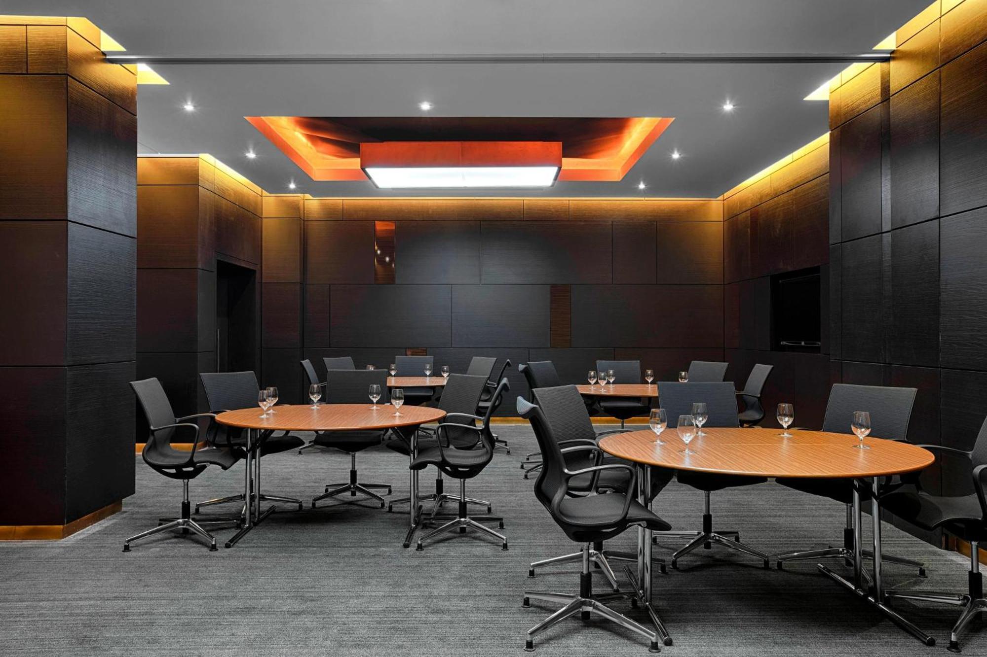 The Westin Doha Hotel & Spa Экстерьер фото Meeting room