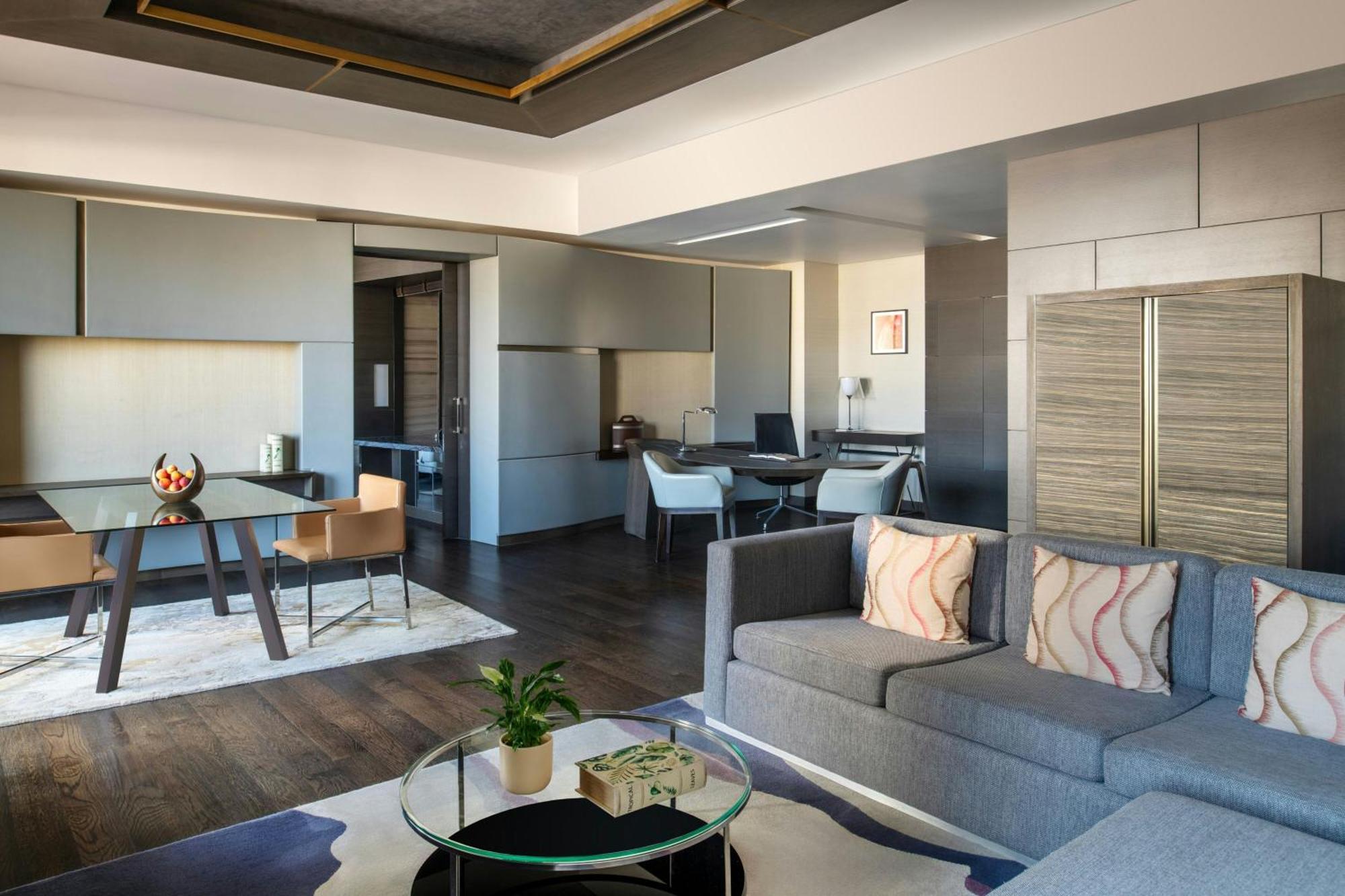 The Westin Doha Hotel & Spa Экстерьер фото