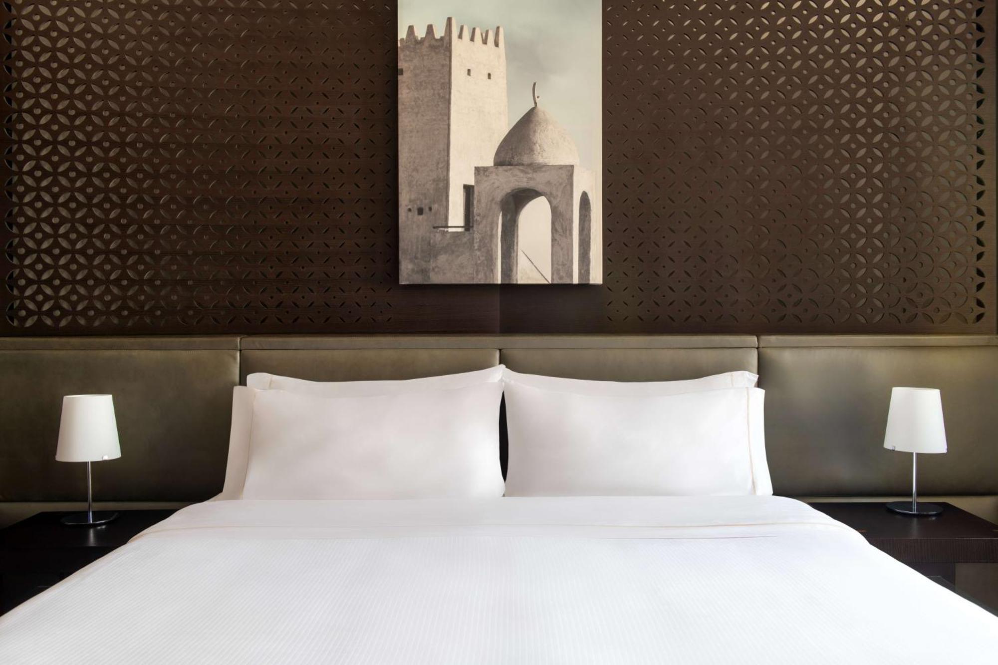 The Westin Doha Hotel & Spa Экстерьер фото